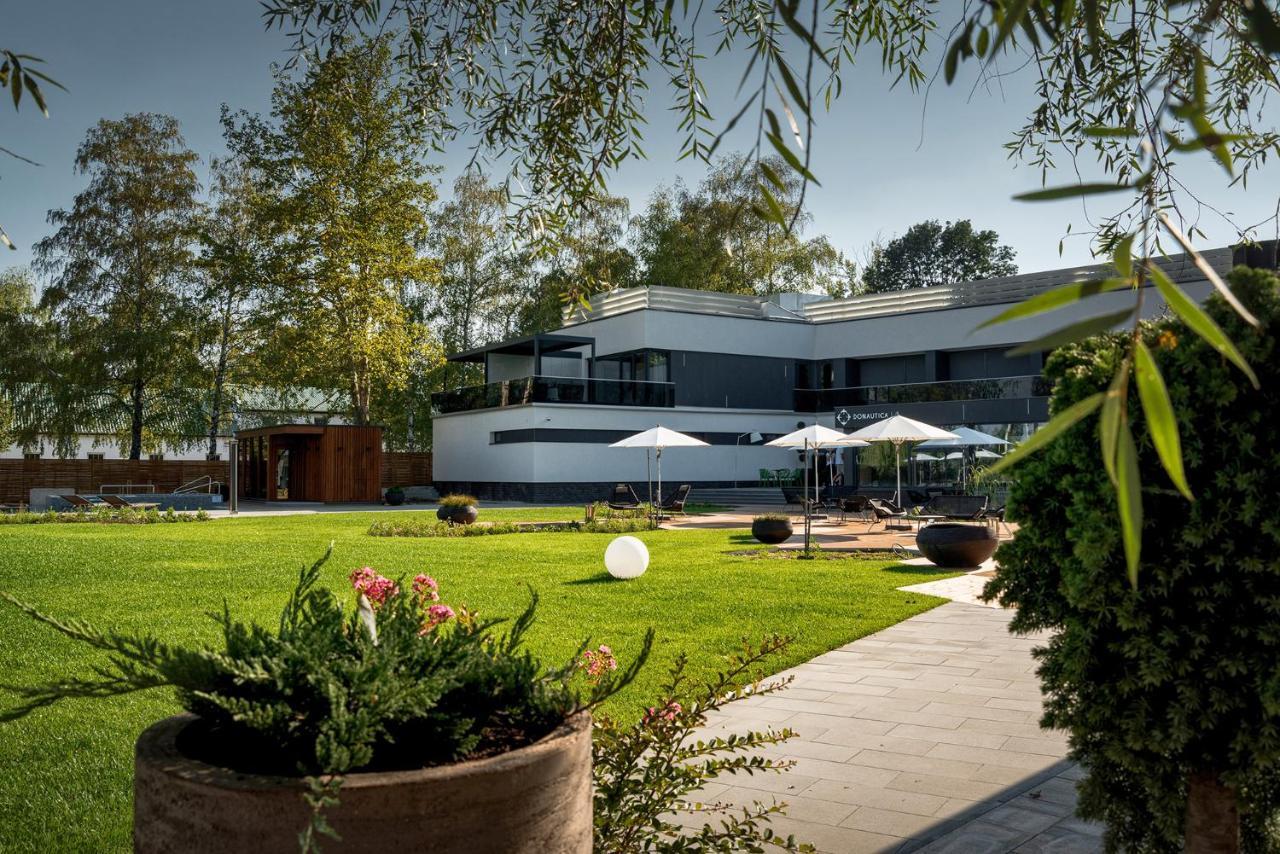 Donautica Hotel & Restaurant Fadd-Dombori ภายนอก รูปภาพ